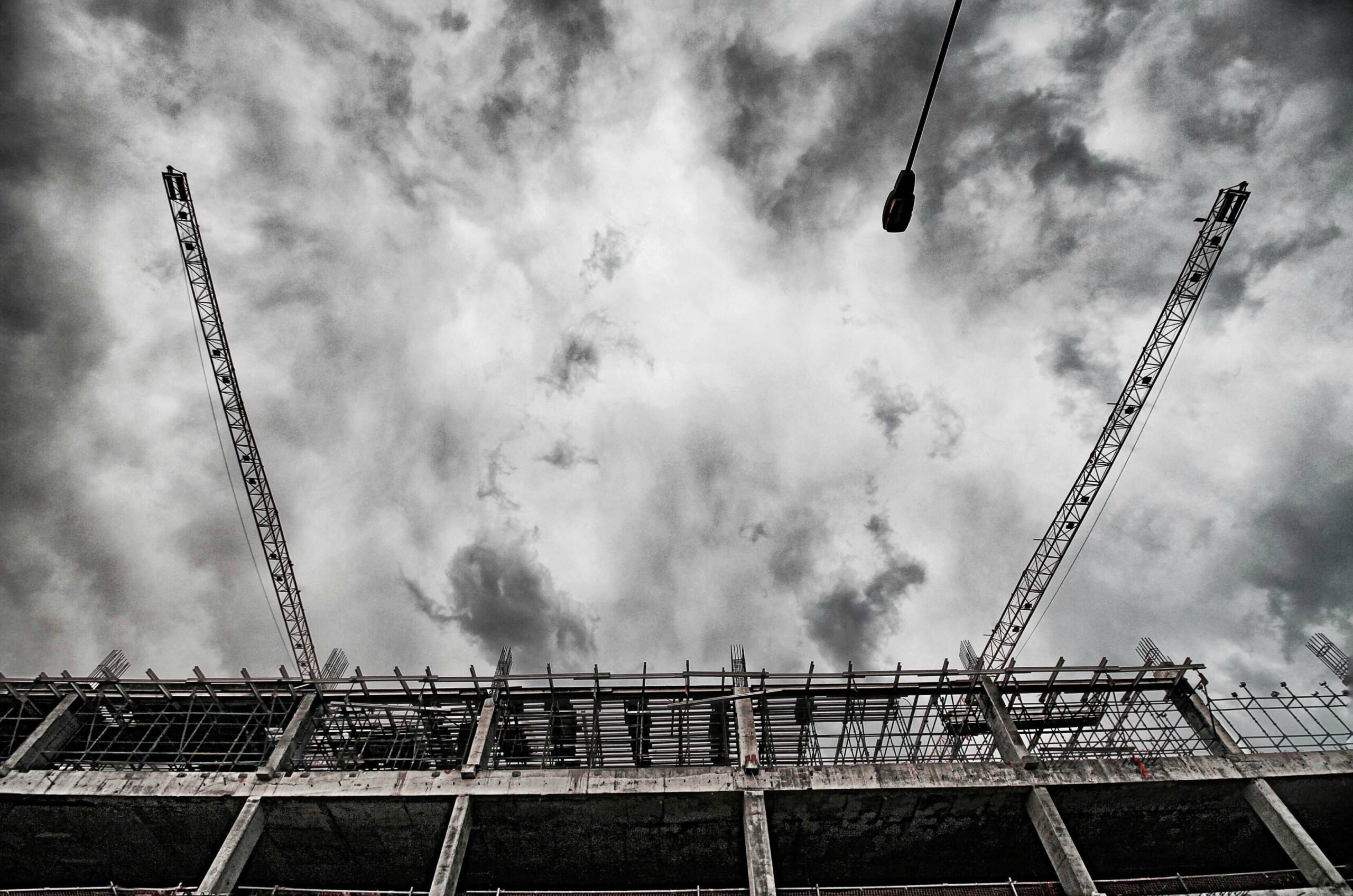 construction of a building construction cranes b 2022 11 11 08 53 32 utc scaled